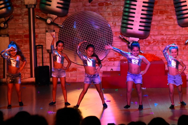 Dancing Queen un hommage a Abba by Kazadoo